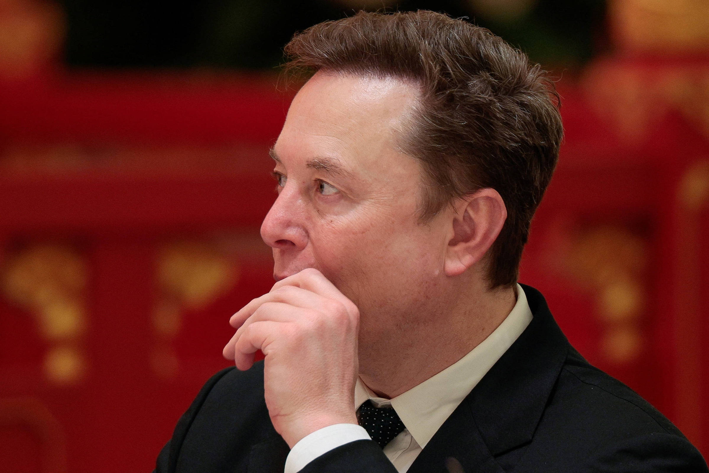 Elon Musk: IA Superará Humanos em 5 Anos e Dinheiro Perderá Sentido
