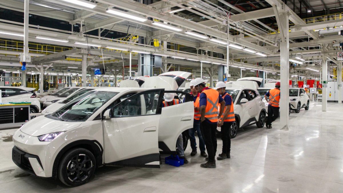 Carros elétricos importados pagam 35% de imposto, mas há exceções