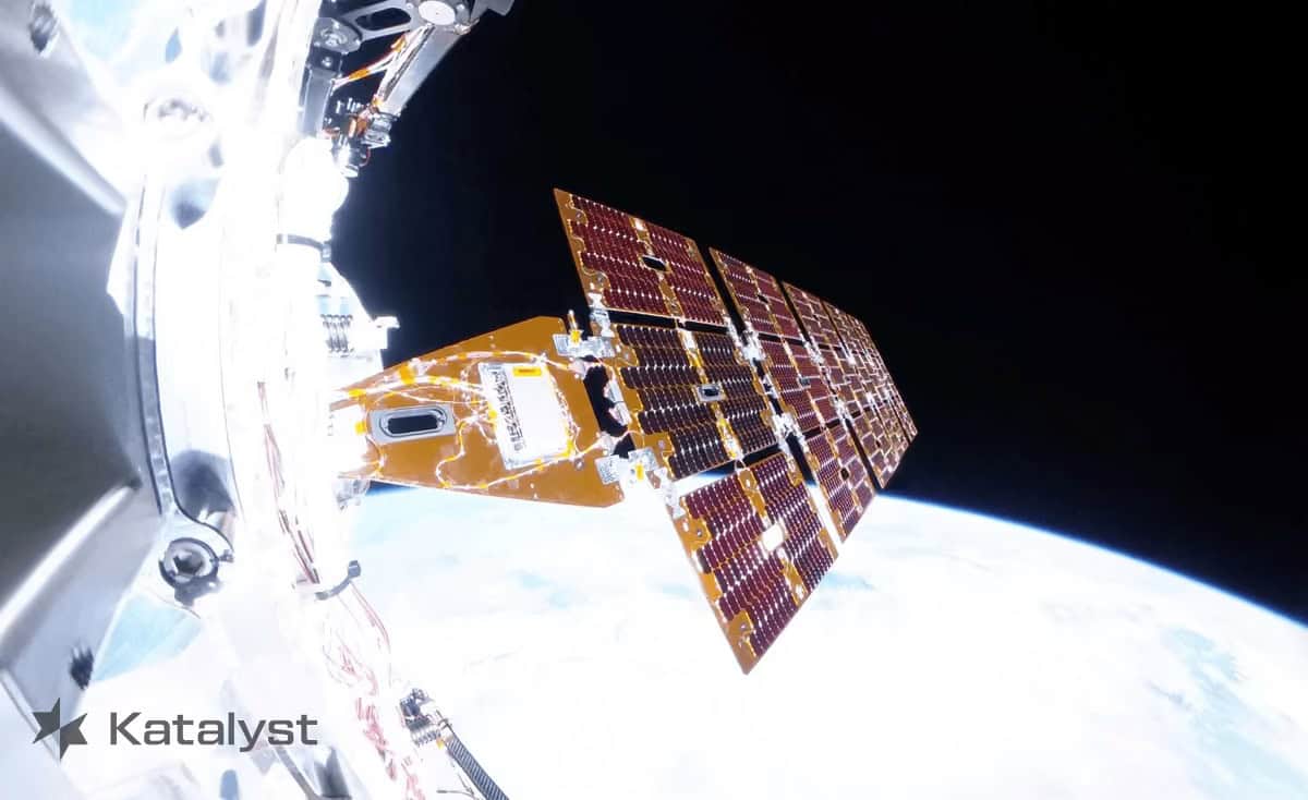 Robô Espacial da NASA Perde Controle em Missão de Resgate de Telescópio