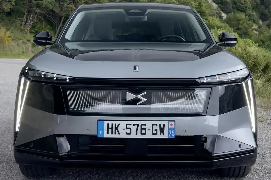 DS No 7 E-Tense: SUV elétrico com 460 milhas e 345 cv