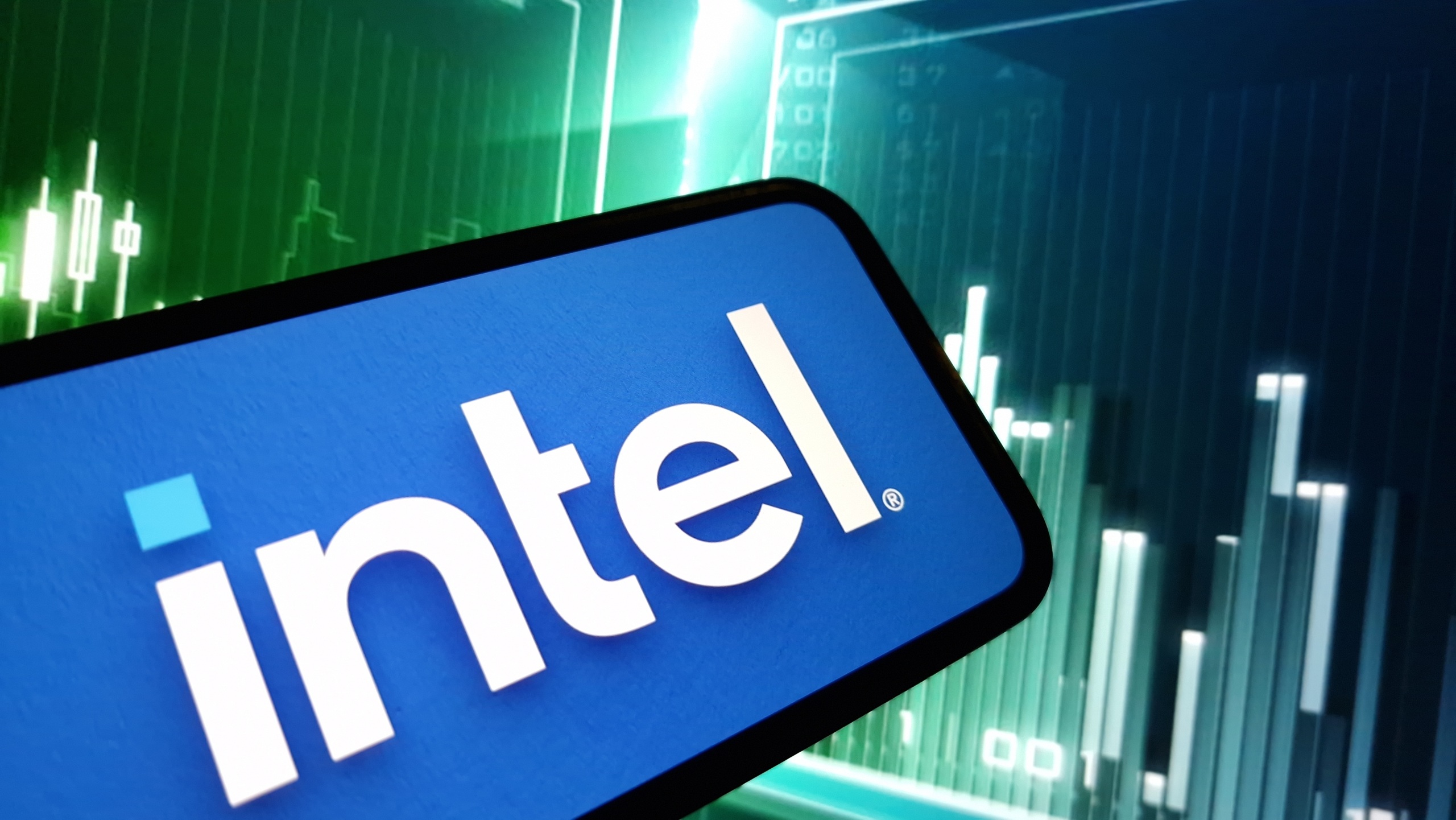 Intel: Gigante da tecnologia registra maior crescimento de receita em quase 15 anos