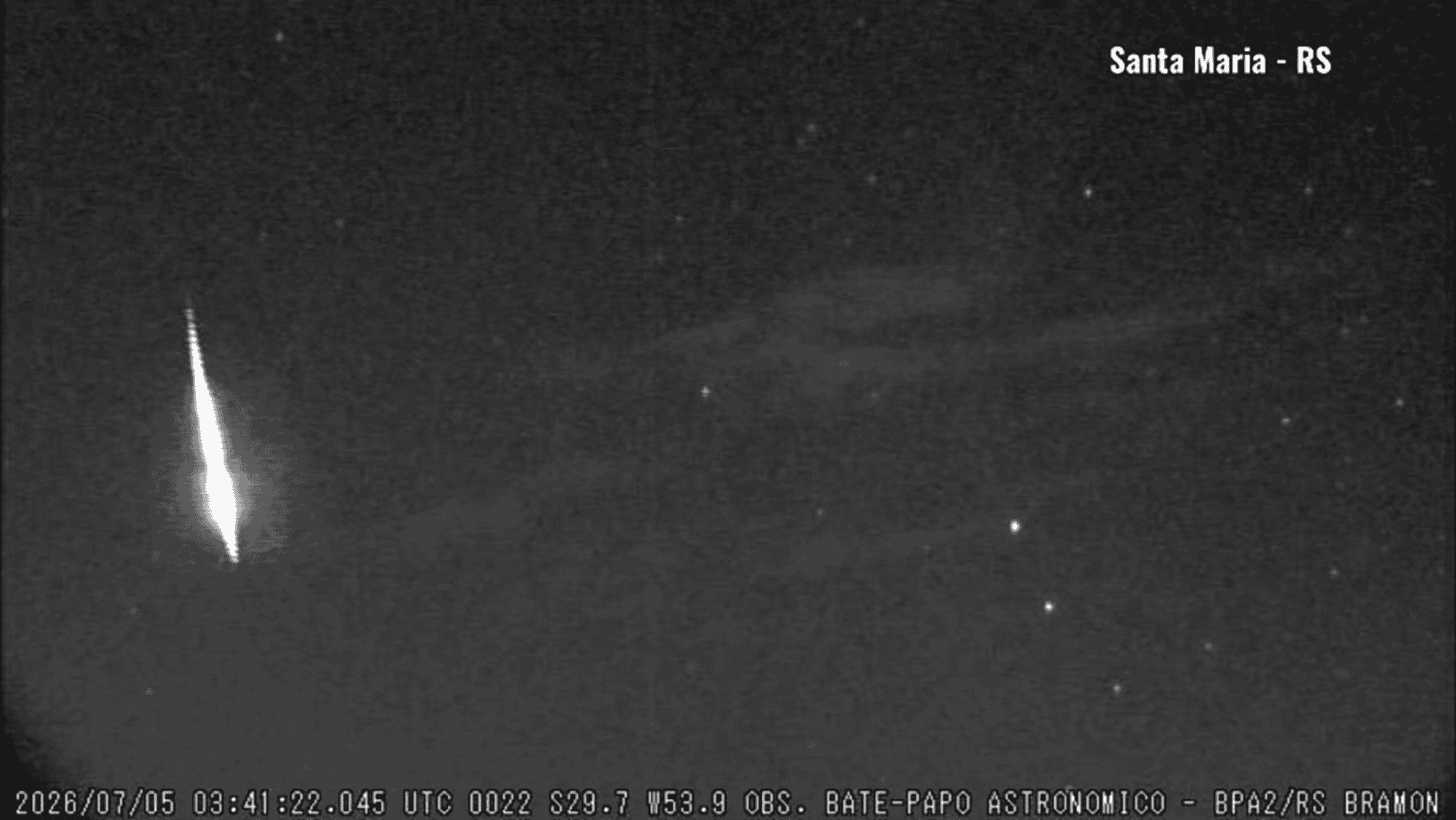 Meteoro Rio Grande do Sul: Fenômeno ilumina madrugada gaúcha em espetáculo celeste