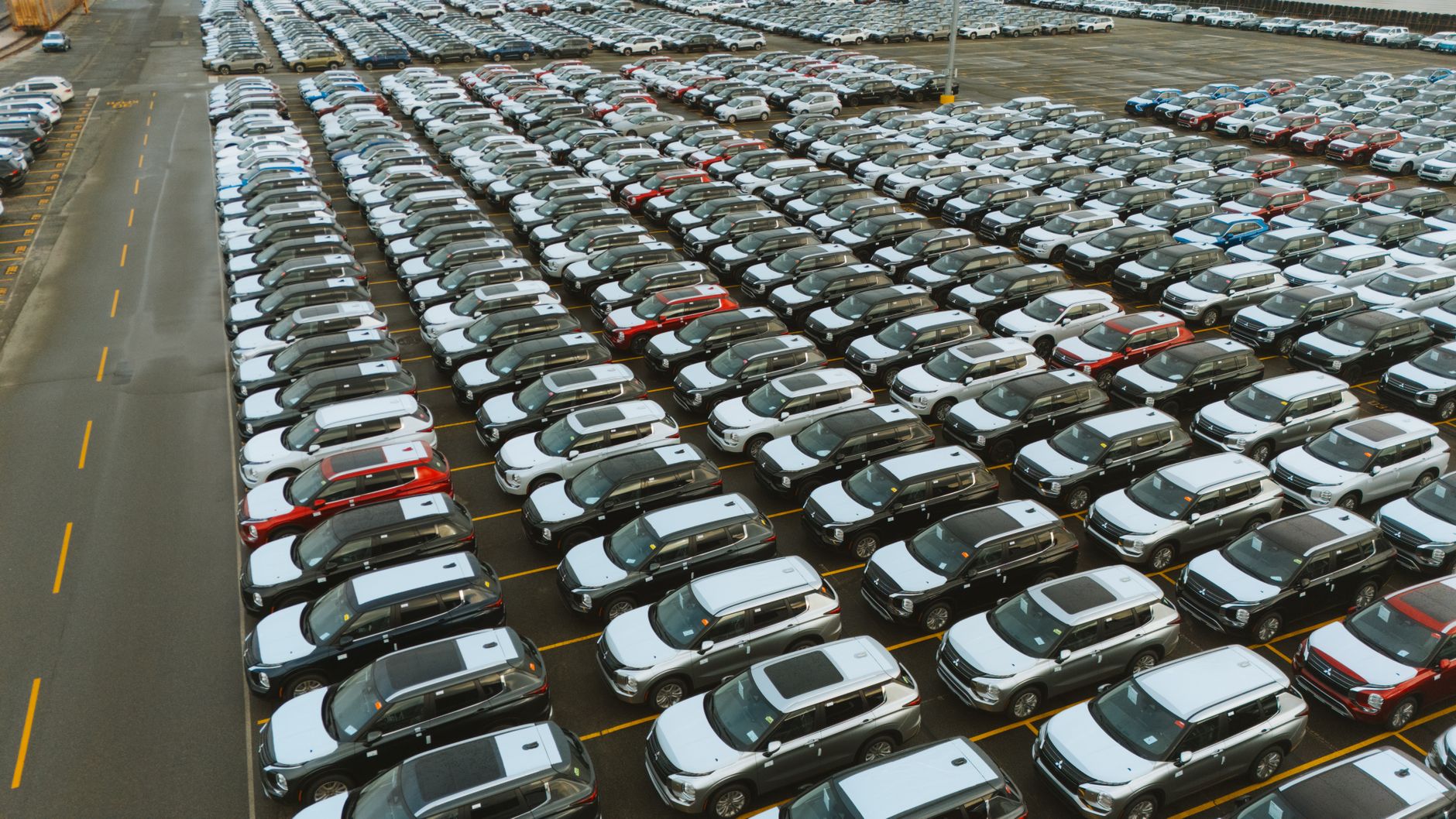 Exportações de carros da China batem recorde com 1 milhão em junho