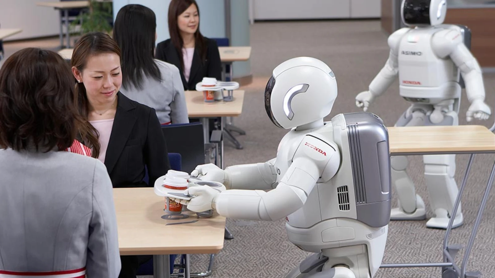 Robôs no Japão: país planeja 10 milhões de assistentes até 2040
