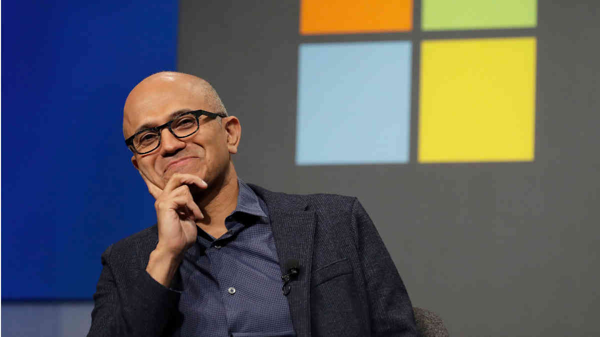 Custo da IA: Satya Nadella, CEO da Microsoft, alerta gestores brasileiros