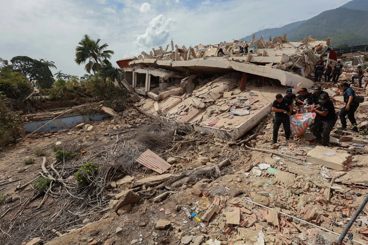 Terremotos na Venezuela: 3.685 mortos e buscas seguem no 14º dia