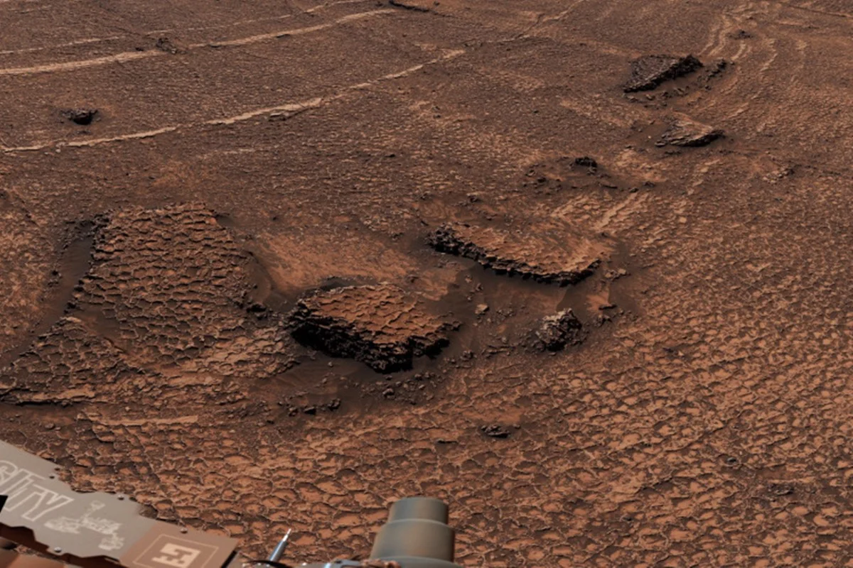 Curiosity em Marte: Rover da Nasa Encontra Estruturas de “Favo de Mel”