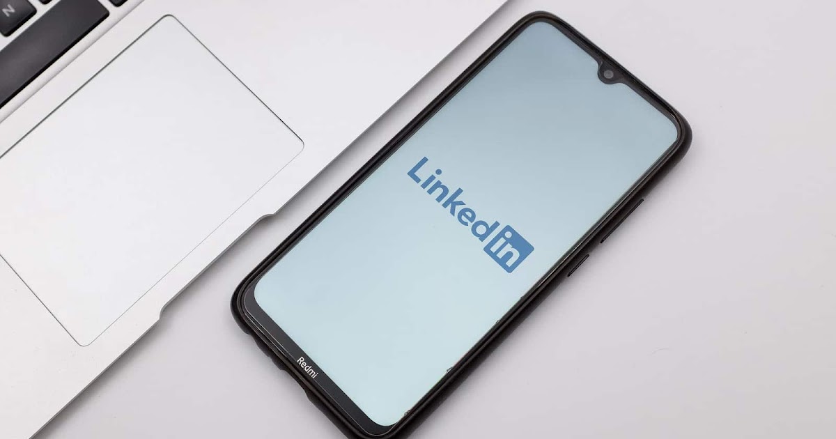 AI Slop: LinkedIn Lança Botão de Denúncia para Conteúdo de IA de Baixa Qualidade