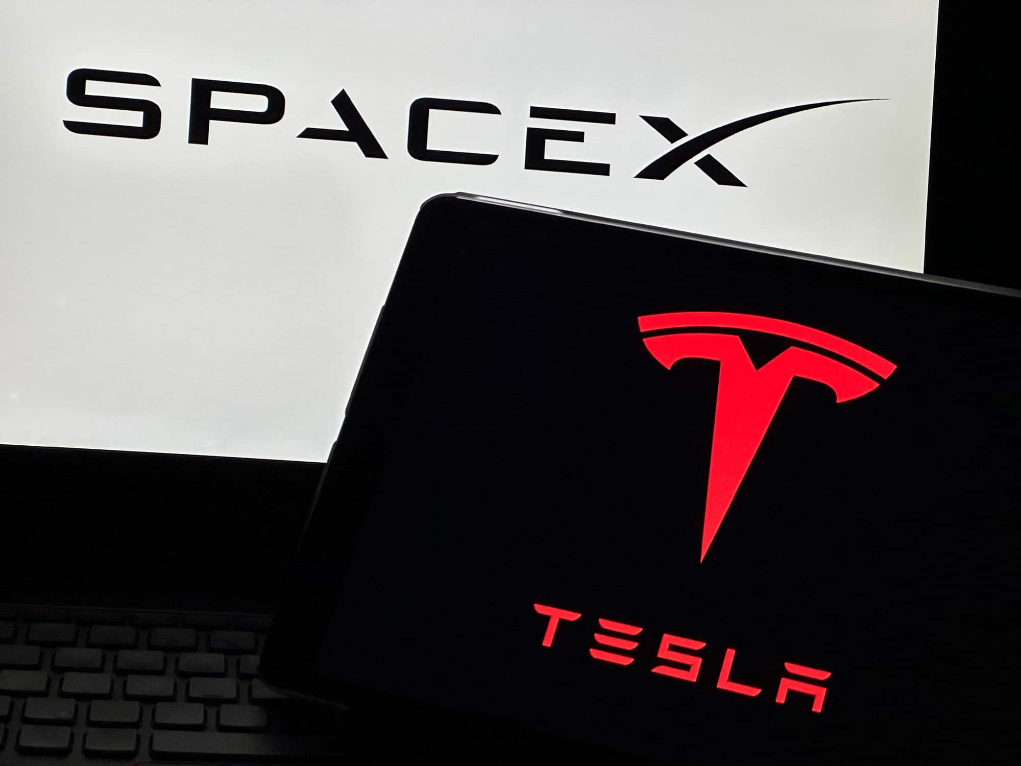 IA da SpaceX: Bilionária compra de baterias Tesla Megapack impulsiona expansão