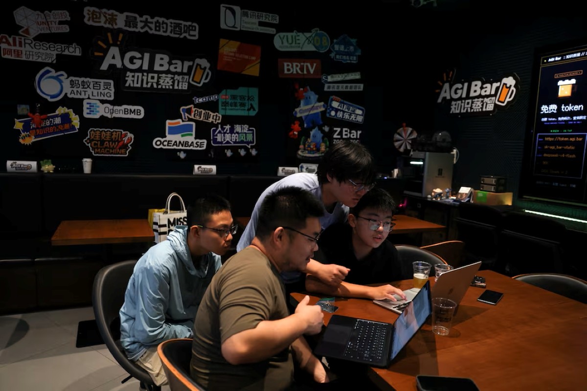 AGI Bar: O Ponto de Encontro da Inteligência Artificial na China