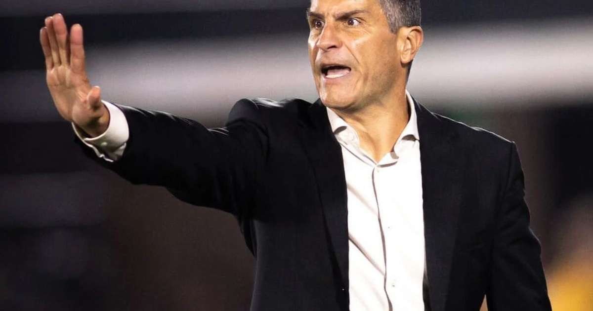 Pedro Emanuel: escolha que expôs o Vasco contra o Flamengo foi ‘Pancada forte’
