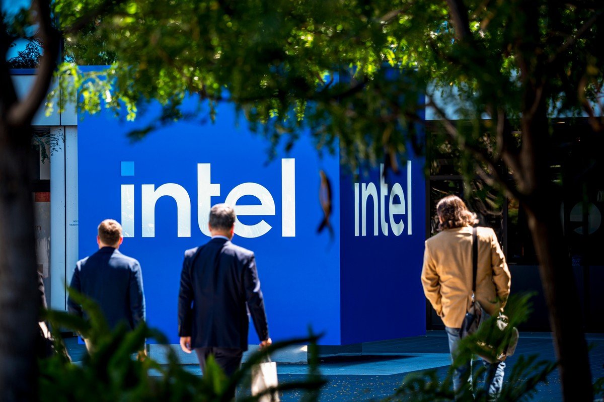 Intel: ações caem 25,6% em NY após resultados abaixo do esperado