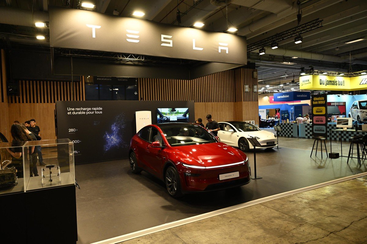 Tesla Roadster: Nova Geração do Elétrico Esportivo Chega Após Anos de Atrasos