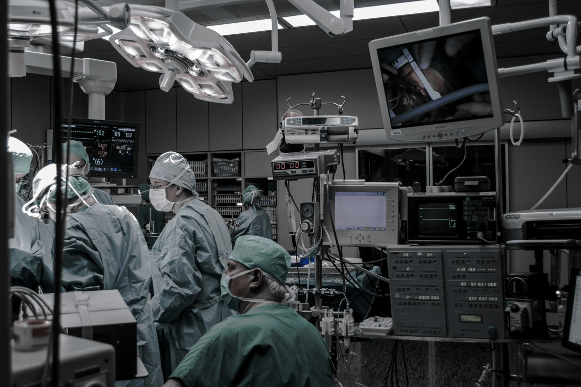 Cirurgia Robótica SUS: HC-UFMG será 1º hospital federal a oferecer tecnologia