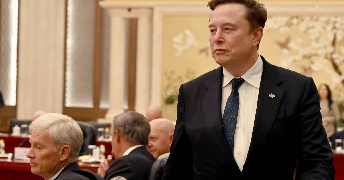 Fusão Tesla SpaceX: Elon Musk avalia vantagens de união bilionária