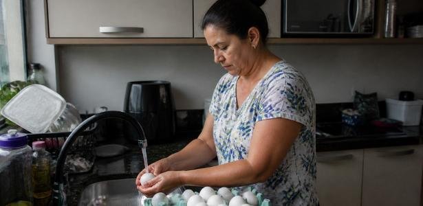 Regra dos 5 segundos: ciência revela se alimento caído é seguro